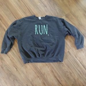 RUN. crewneck